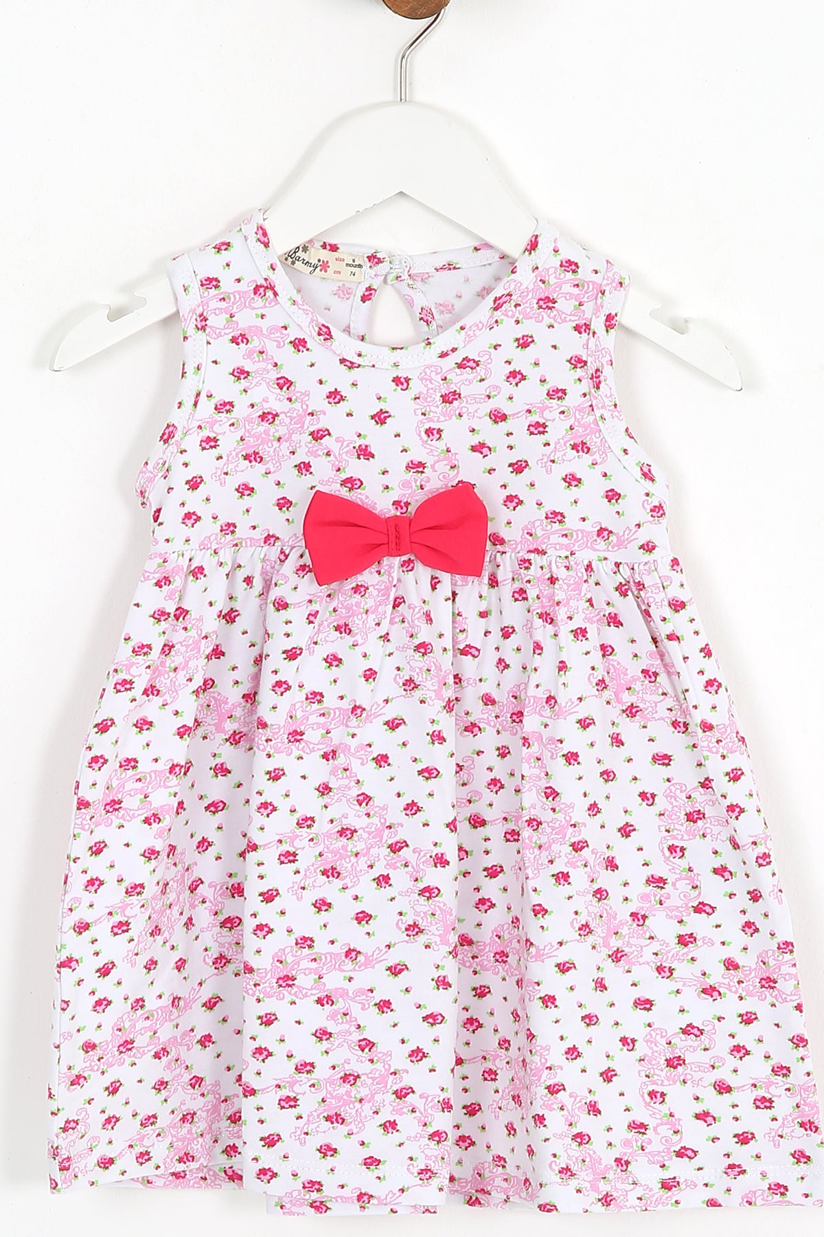 Girl's sleeveless dress with floral design