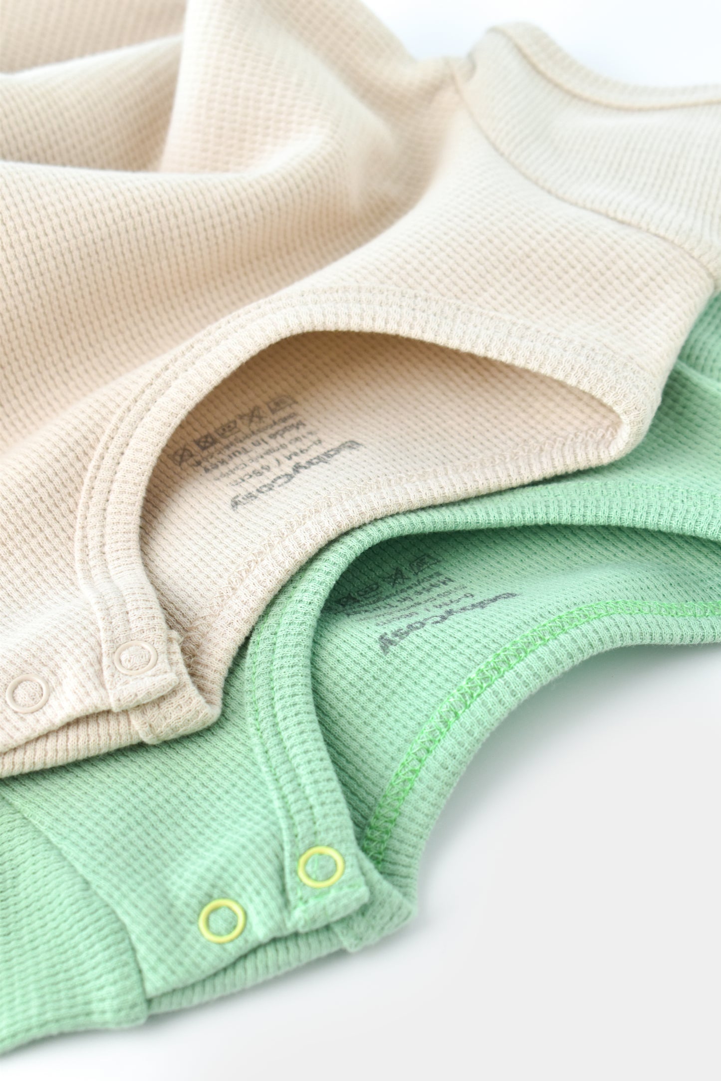 Set of 2 baby bodysuits - Green and Beige