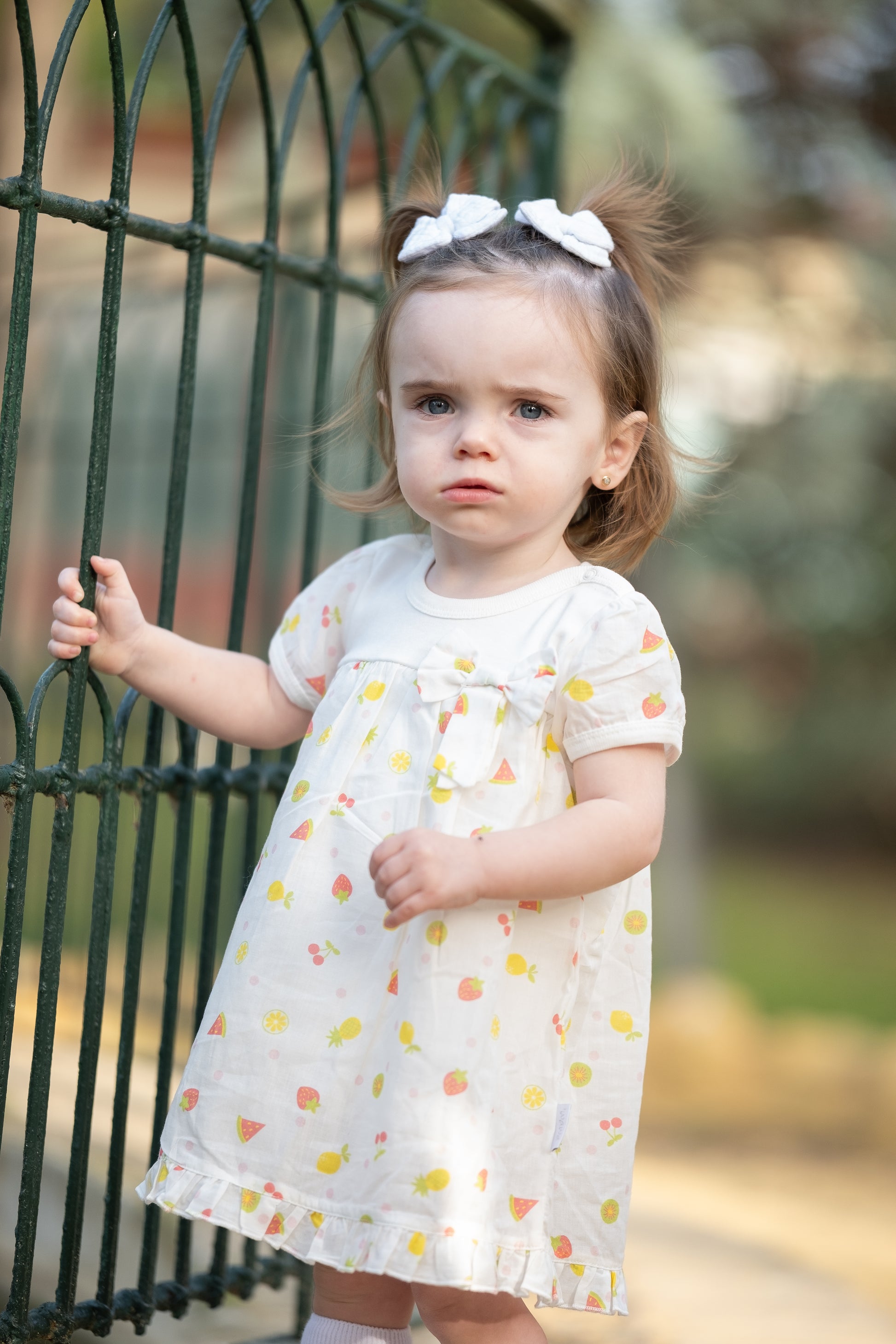 ¡Vestido de verano para tu princesa Blanco con colores - Baby's Organic Wardrobe